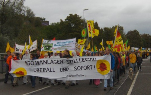 Brücken-Aktion, 18.09.2011 - Foto: Klaus Schramm - Creative-Commons-Lizenz Namensnennung Nicht-Kommerziell 3.0